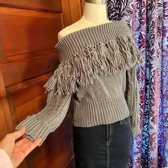 ChicWish S/M Grey Fringe Off Shoulder Sweater - Cozy and Romantic! - Picture 2 of 6